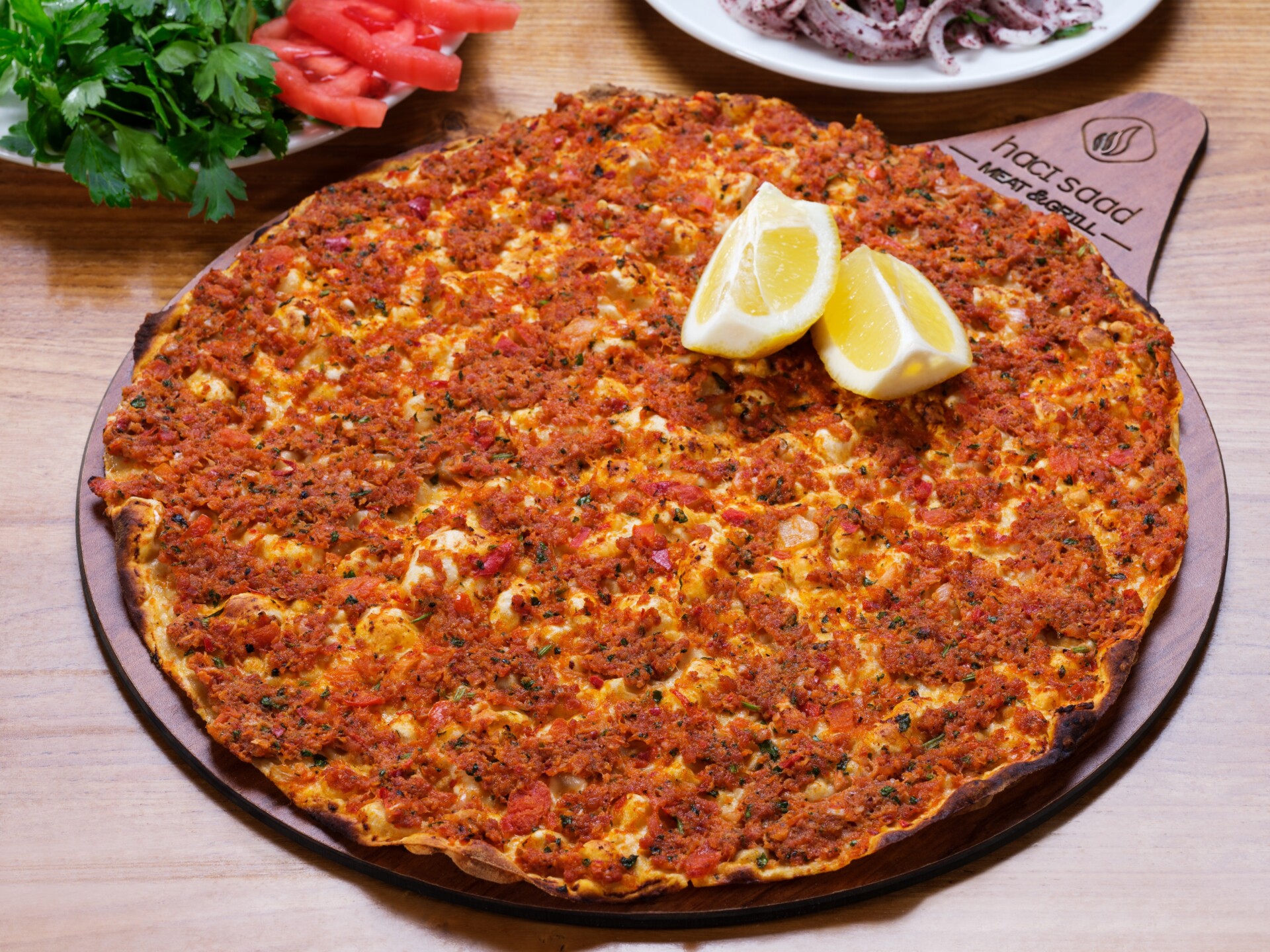 シンプルなスパイシーミートピザ Lahmacun ラフマジュン トルコのとりこ Turk Asigi