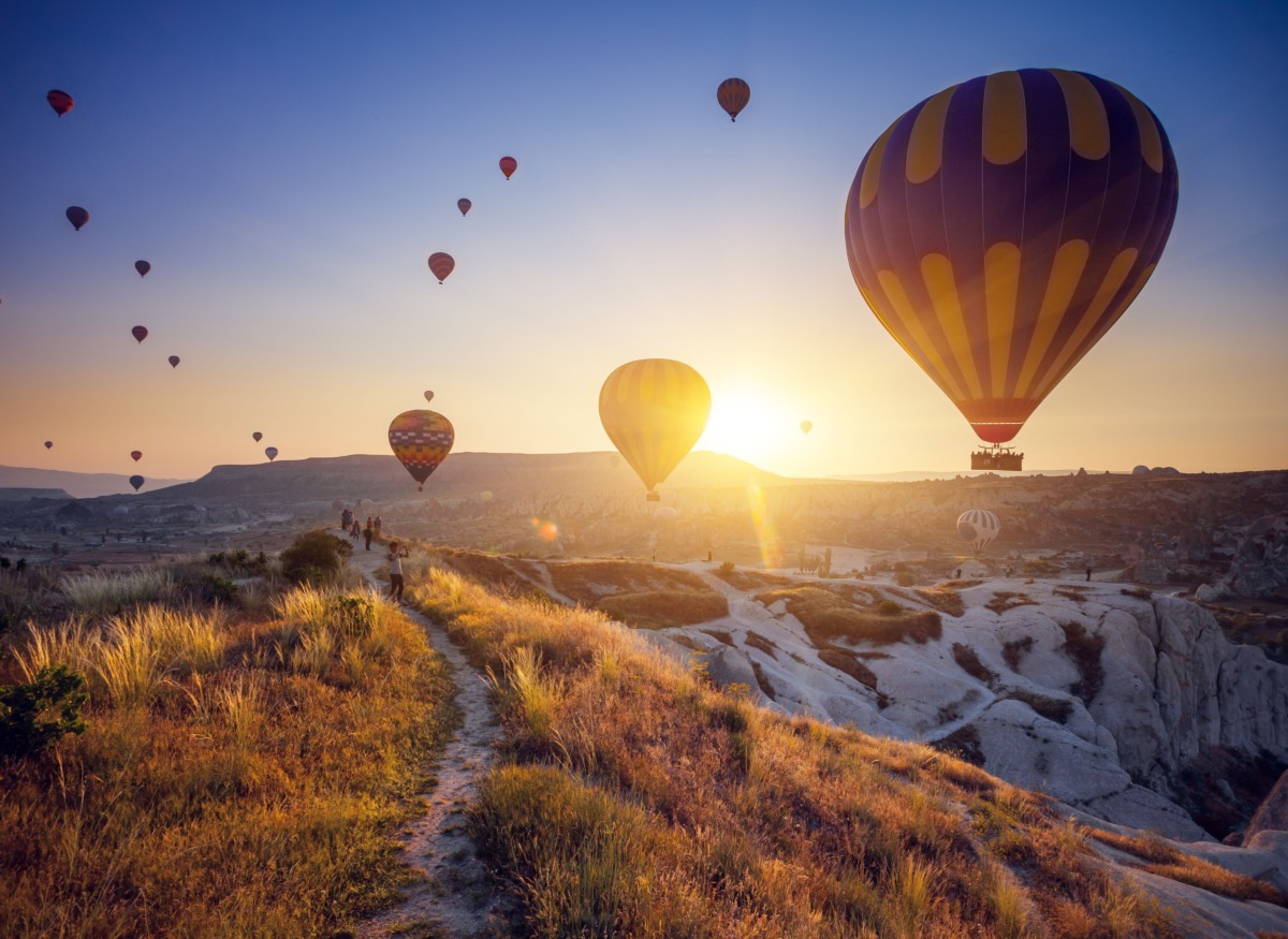 オプショナルツアー カッパドキア発着 世界遺産を空から眺めよう 気球ツアー トルコのとりこ Turk Asigi